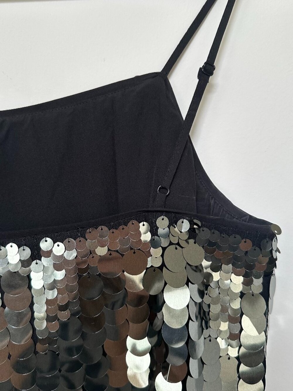 Skies Are Blue Paillette Sequin Cropped Cami Top Size Small 🪩 - Picture 4 of 7